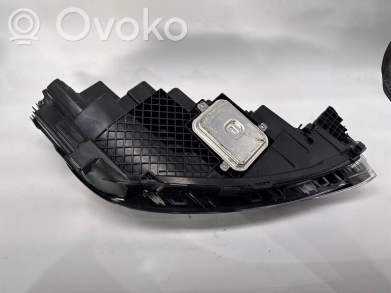 0543305da09907ebe7fcb9e0515d93ef-43c19fb4ee1cc56ef77b393b3846889c_headlight_headlamp