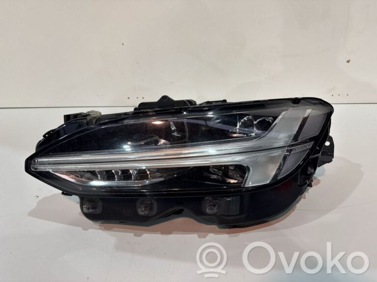0784ba4dc353f5eaebd53a7eb04ce19f-e6d85c2c9f637238830d01a5270cb366_headlight_headlamp