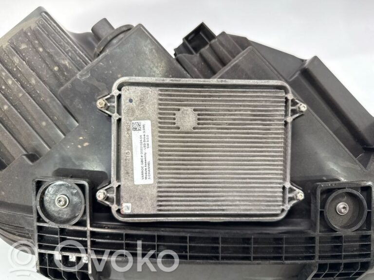 0d5fe815cbf328ce8b8fdbb4af661123-5ab371c389b4d3d10f5dcc724714b0d7_headlight_headlamp