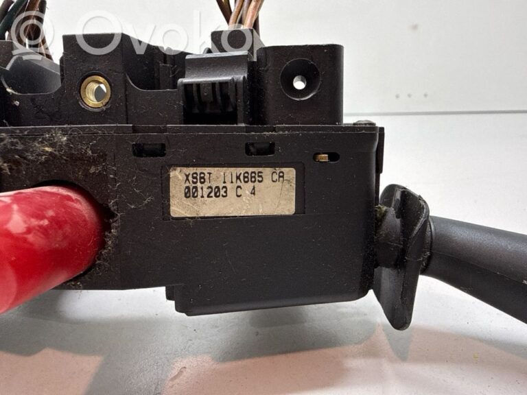 13eab2bc3a43f2e8af8a109c2bdb8697-03c80aacea81f8c0c26037a804c71666_light_switch