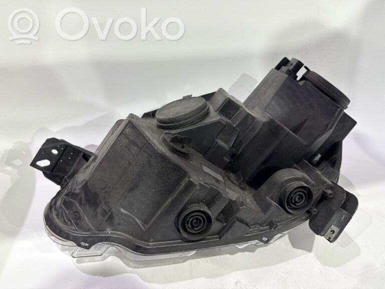 19f282b09fb7808ab36460a43445e6d5-4139077cff6a70c08476e5ad164f3819_headlight_headlamp