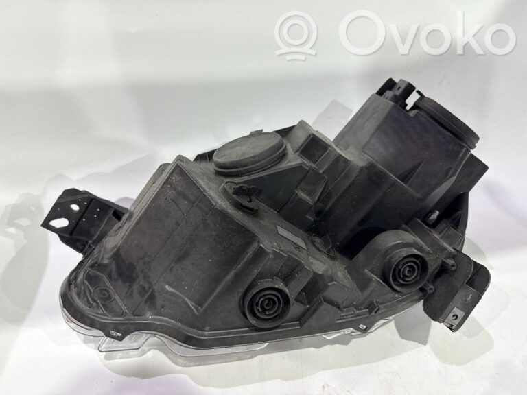 19f282b09fb7808ab36460a43445e6d5-4139077cff6a70c08476e5ad164f3819_headlight_headlamp