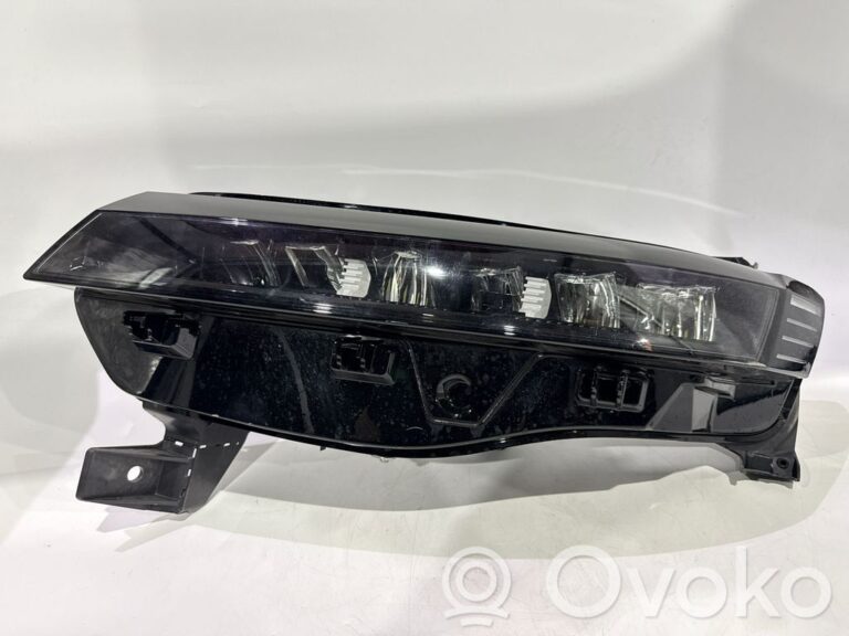 27724aa33718cf1f5a4e1680adb19c0f-e7663071418969a94af5012ceeb47727_headlight_headlamp