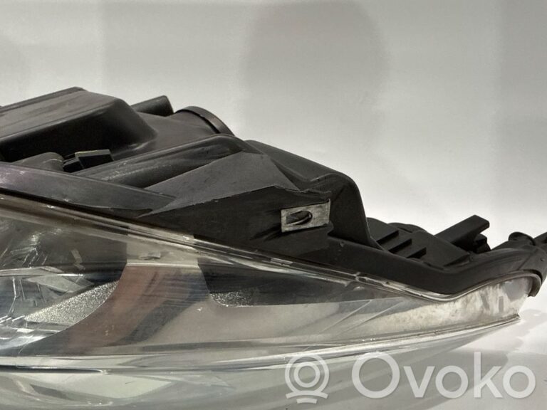 2cad123603d4a988df7f6f62d3765cae-72b7f5d9809b430a5bb01c112f86b894_headlight_headlamp