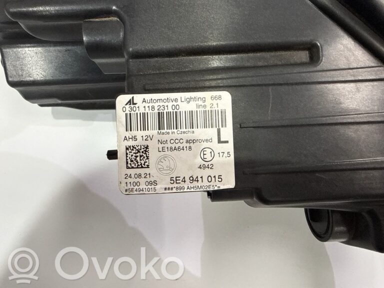 3549e9b703155186b52cf1b286d186c8-1b7796f0d2d41ddeb71bdb7d094f86f0_headlight_headlamp