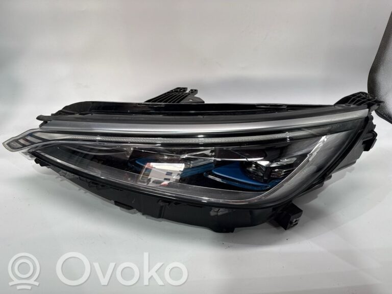 357f737a9a1e5fd37d971af03f36f8c2-758664937135ee26918d456b9b32c6bb_headlight_headlamp