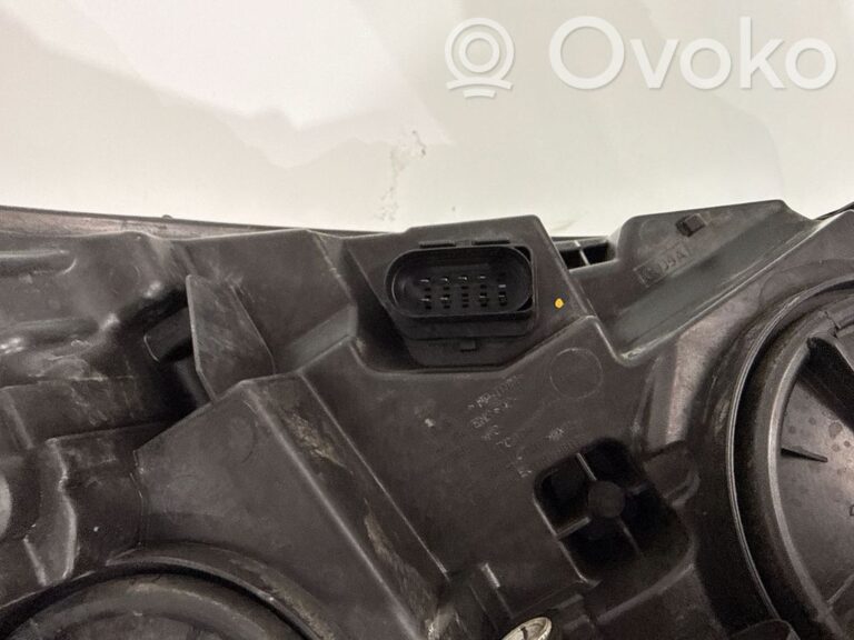 3f3e85c90dfbaf0393337d45ad773a50-b2fb29f56c7173f61aa64c6a5ac2a519_headlight_headlamp