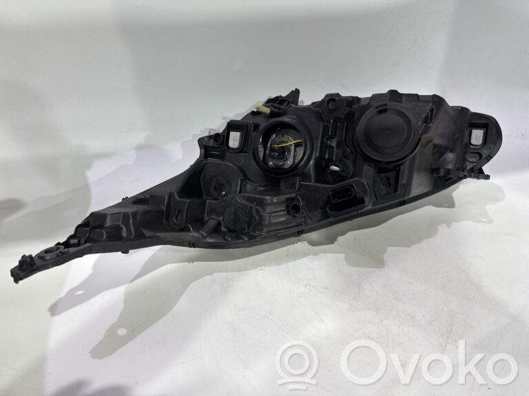 460ecd0fd6443be74ad6cff2a206f04d-c9f5abc8a289812497a7d4df2af494c3_headlight_headlamp