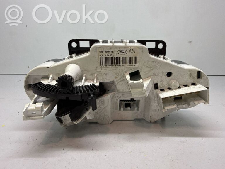 49443dcde60ff8141beb9bdef6b39280-0b7acb8981ecd7882f60d18ae746589a_climate_control_unit