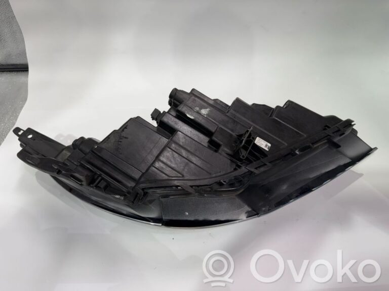 4a66544877746a26b4a716471ad12fef-eab67ed95e0f248343122879a91d944d_headlight_headlamp