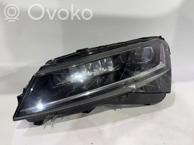 5290ef93f9c1d3c23015ae7b55488091-efe75e3466daf6c69d994f61483b0445_headlight_headlamp