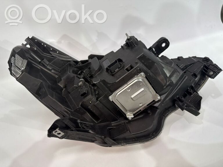 55b8a4e6d40b75091ba3efe2aa29ea3f-cf39fe6514ee2233feecf636ea2110b3_headlight_headlamp