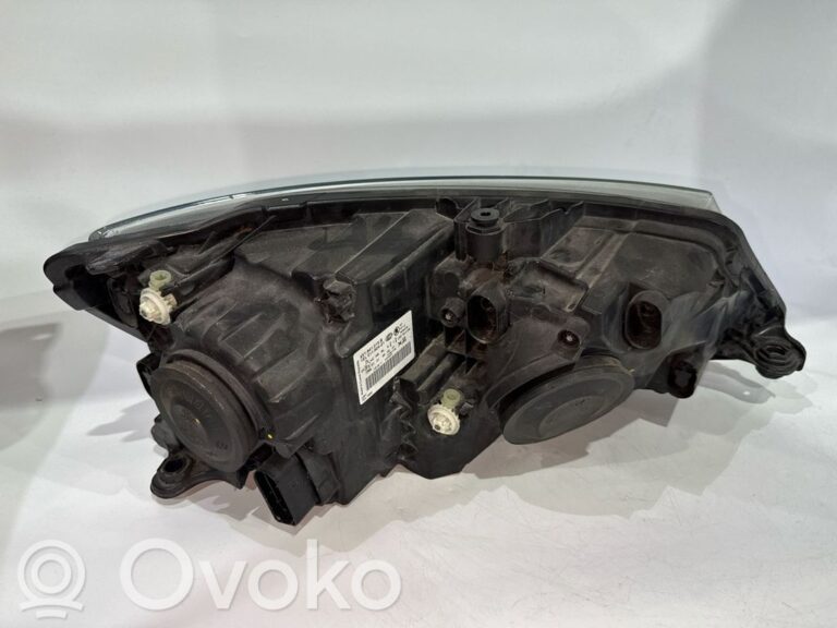 57a479859ec71e4e461c8c413136827e-389ccdf0192c580c868b0d031663e90e_headlight_headlamp