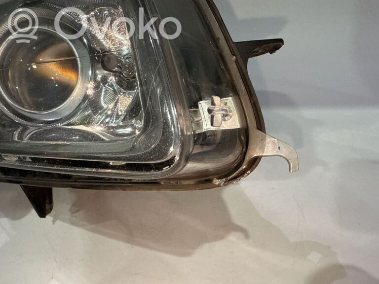 6801f6db3049ec28e71d63618bf2438b-79b3ed44d1836a6e70e21bb8a64bd1e3_headlight_headlamp