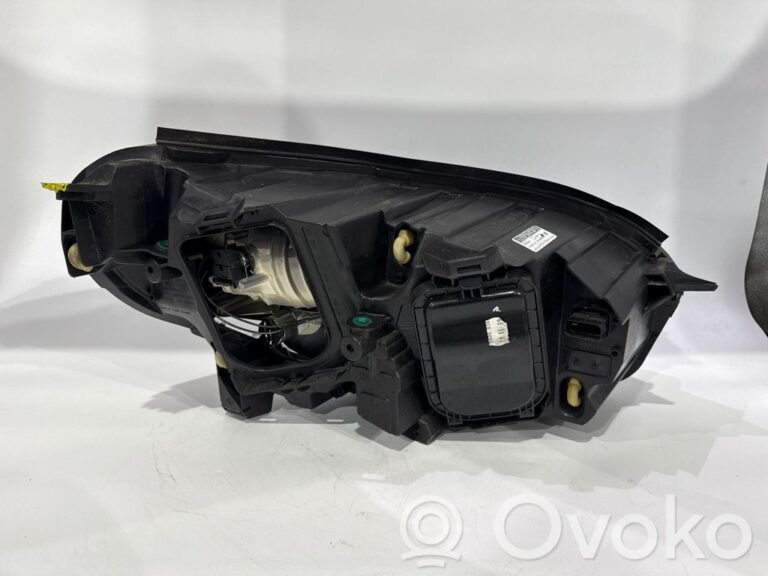 6dd4ce140533d9cf9410776b0f1c88d6-1e43b0252bc4ae3ed80ad59a5bd3da94_headlight_headlamp