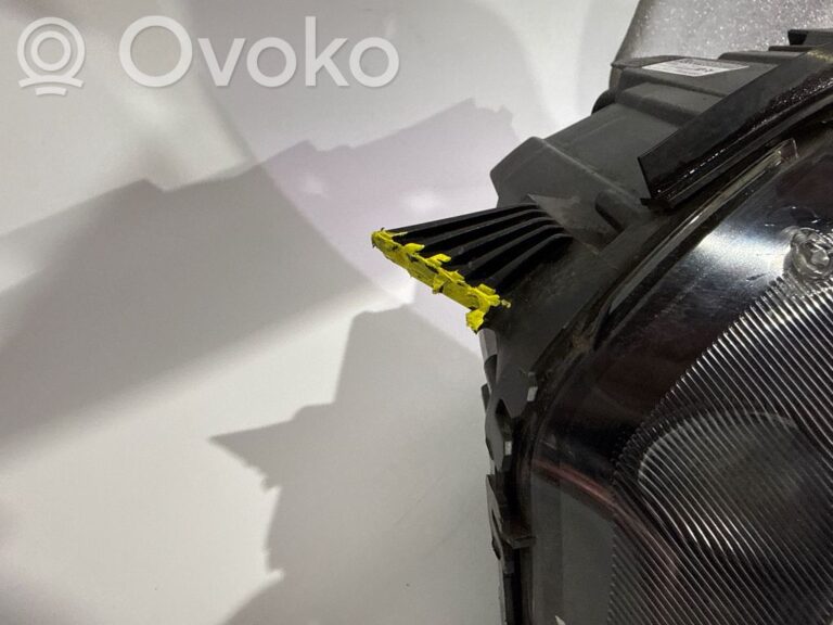 6fb4e88cae7d07018a01881b4f68cf5f-1a564026f94264623766538ce519e4dc_headlight_headlamp