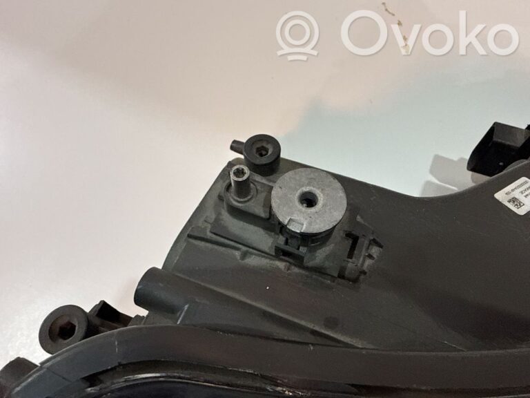 736cad6dc9ba26e3bcbf07a6f4b38adf-9c1d9ad30cd2c30fb5767109cfa7e55a_headlight_headlamp