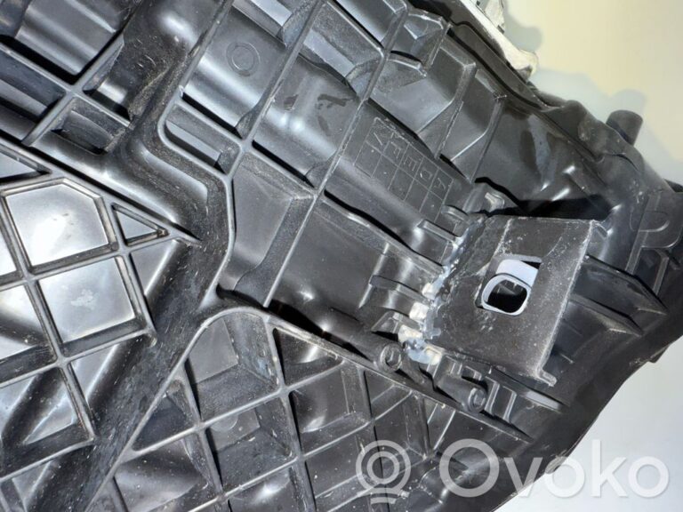 76edfb11bfd38fb3e4a734d7ba755251-7a8b0cd7554e3b4d95ef144544b0873d_headlight_headlamp