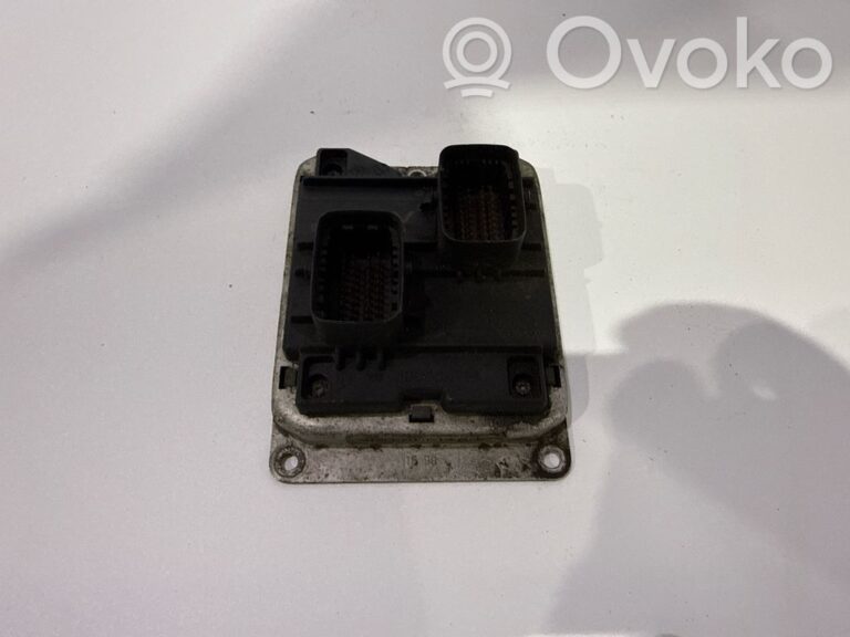 79cc81b608d2edaa5b6b85342f7e847d-cb58ea96ca97d836779a788af29fc39d_calculateur_moteur_ecu