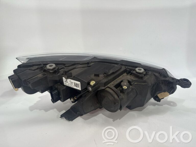 79f45d9bdfd591569f2453b02891a5d0-f02a678494330b42a076da9f63eda496_headlight_headlamp