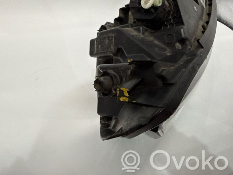 7acf34b85ac539c5ffdb9a4a267fa7ac-90d4c4e07f0a1005dabd1c4b12e273a1_headlight_headlamp