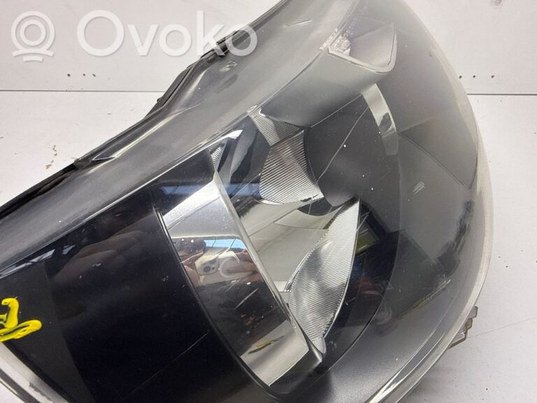 805b60fb21b54ccefedb1090ed32b24a-8406cd1c0f79bd0fde183a663c2106e6_headlight_headlamp