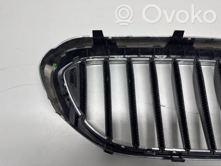 825092c1c402056cf76c3e4b3878fe60-10b6446beaa6a63117b73546238e33b2_front_grill