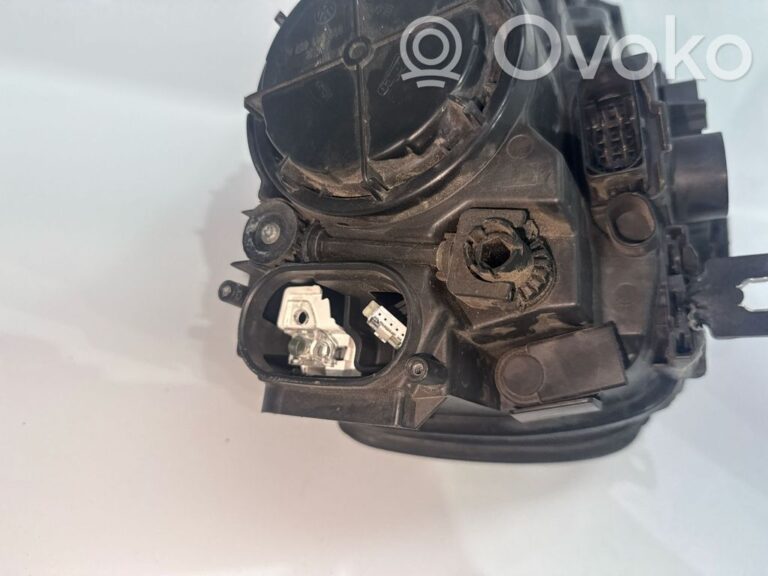 8cd11232e733b8ab2ea370babf88e535-ca988be9098d8c68f8d86b4de608be08_headlight_headlamp