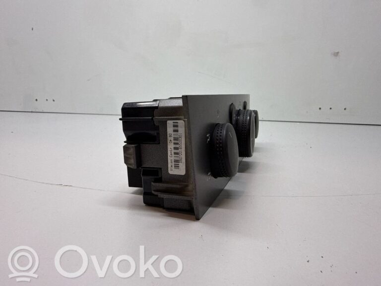 8eba0587a131cea006be402bf45ca22a-d3aaef646d56bf3aaf81cc8d972b71a8_climate_control_unit