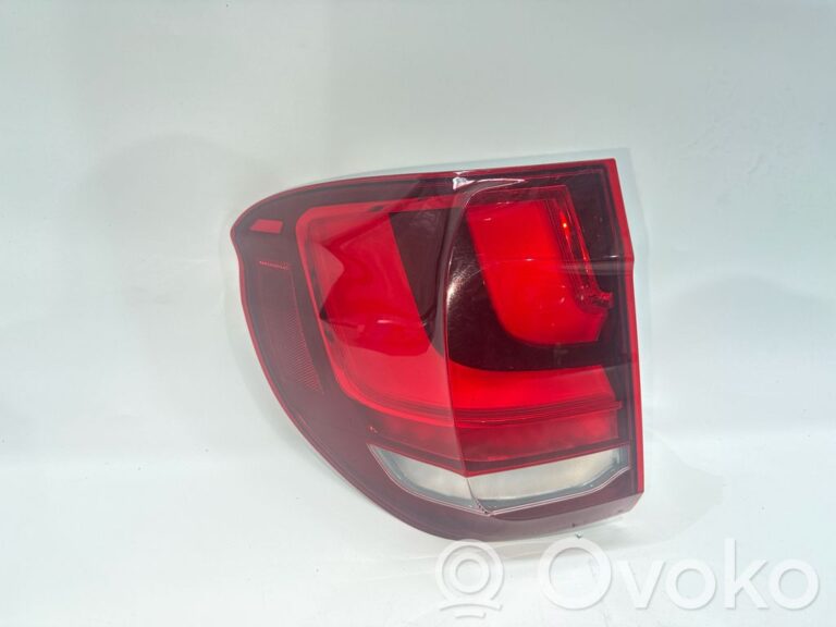 8f3a49d6586d54c8e6be87b73f106969-a355b9385edcc6282dfd9df36dc6117e_rear_tail_lights