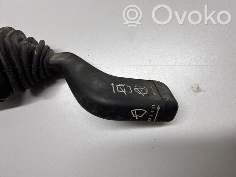 9e50ac7e3c926647af44d99b430c8b26-7aca31430dc15638a2ba571689e27304_wiper_control_stalk