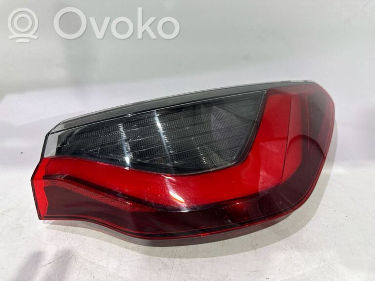 9fee4de2fe05c3afa8bd3cf6c1f236cb-76dd8681b9501913cf28cb4e3cb43d81_rear_tail_lights_set