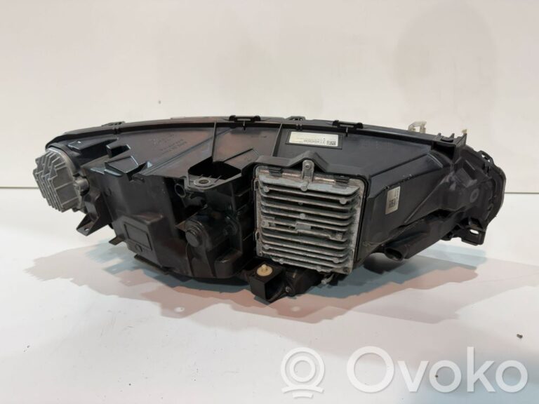 a1fdc5effc36e5b1a0c3cc85e2b2fc55-408cd099bae4aa9c1a51534ce5ab3efa_headlight_headlamp