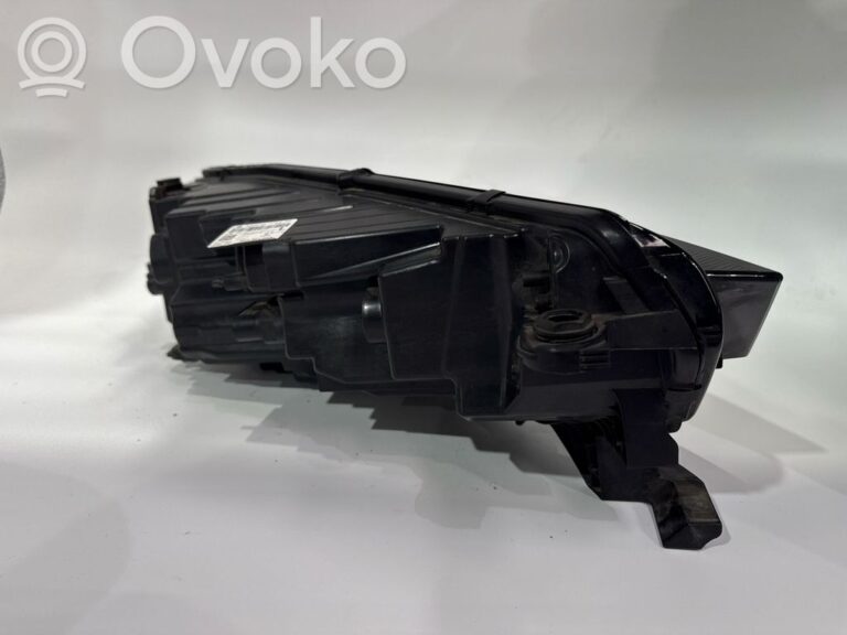 a5ed80ce6c15262c804dabb7f0116c9e-0e3fc0490474fcc416d0bc02526a43bc_headlight_headlamp