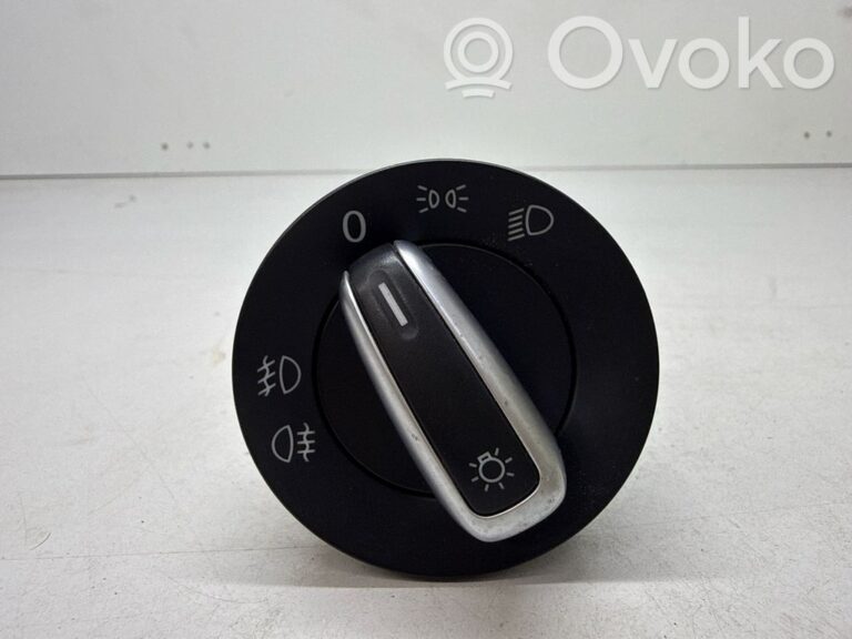 af28bccea90b80f3141ecb15dae18e7a-c8264e529dfeed4966fbda2ff1004aee_light_switch