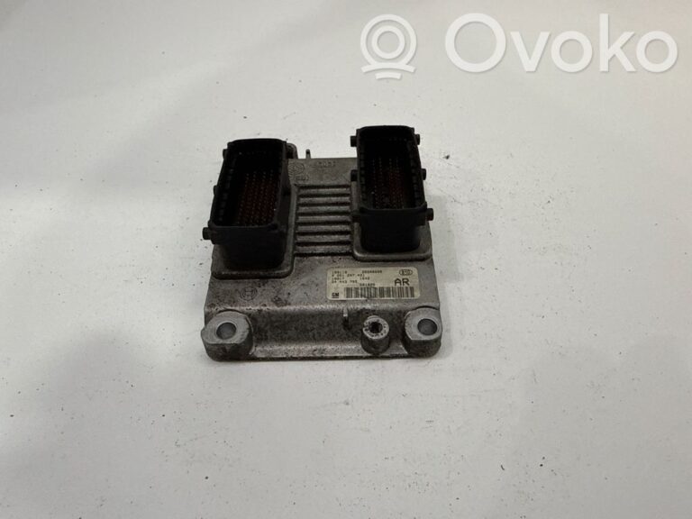 b3f1db4d0f2dfd634945b10587587ca7-c8b9909a81fc2c80e37c416ca3eeb4bf_calculateur_moteur_ecu