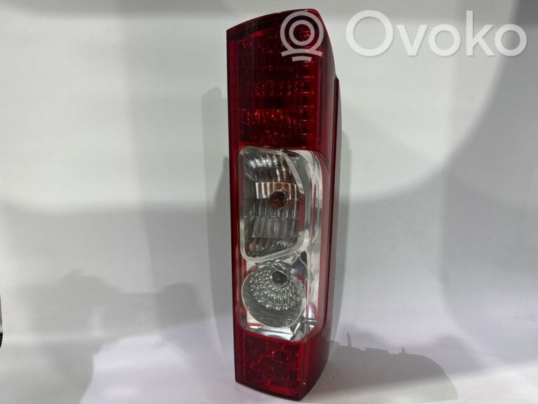 c0c03554b4124301acfce6f714e20900-19dec94b71871e2bdc79c7d6e1bab6d5_rear_tail_lights