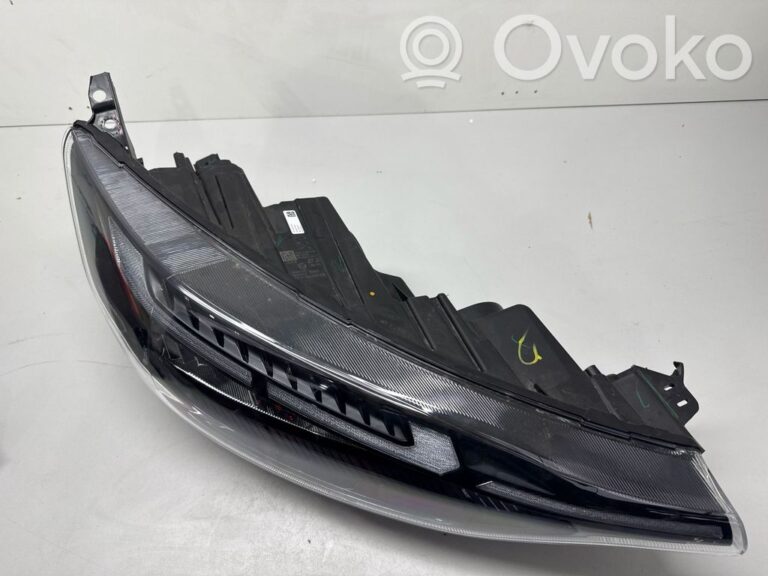 c43d0a3055fe2951871ea4899eacaf63-30ceb2d2f8f88722c6ca9981f8fb1f74_headlight_headlamp