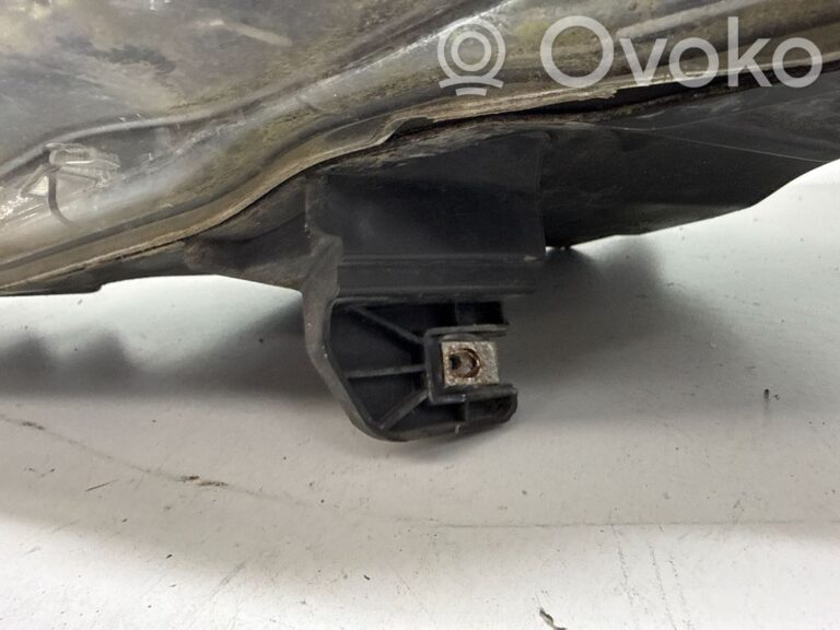 cbdb12dc9b85e554be68bcd9974c1d35-b6dedfc62d0aa893add05285e2e6b079_headlight_headlamp