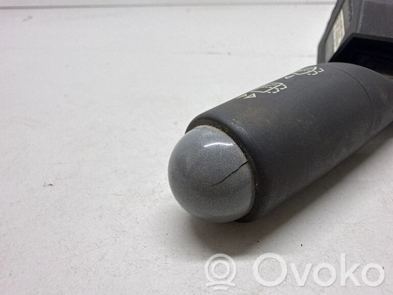 cce4138381cca30f2cd139b5f093b673-73957a5e4a394eda8f54707f91e10cad_wiper_control_stalk