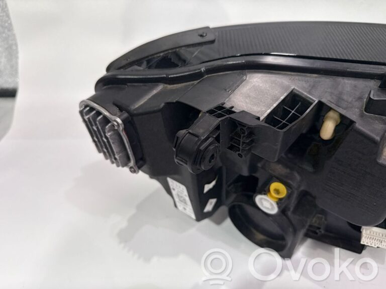 d36b6e28e19dc9c7b12943c7aec6c668-d2ef9ab7f367906441b60c716de9a8e0_headlight_headlamp