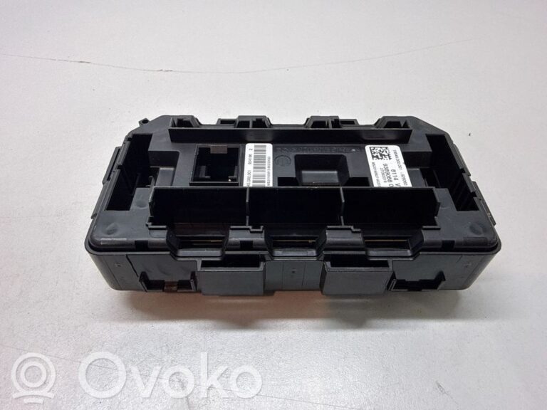 d50e5402ed0f7c6a2485c3a3bf412351-d505914759afdb1c4bea3329f4763455_fuse_box_set
