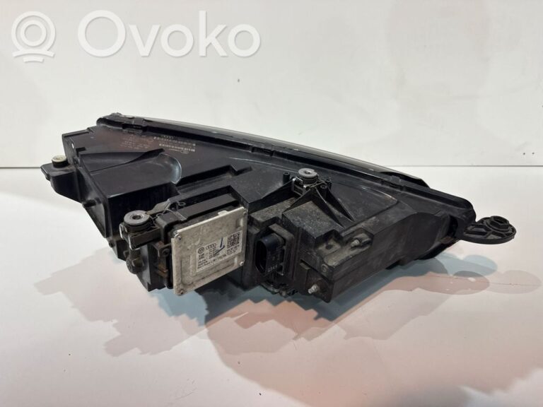 d5aab159bfd370609b5d361755406d3f-8ede8a1f37c035c757af66d39e9fc6c4_headlight_headlamp