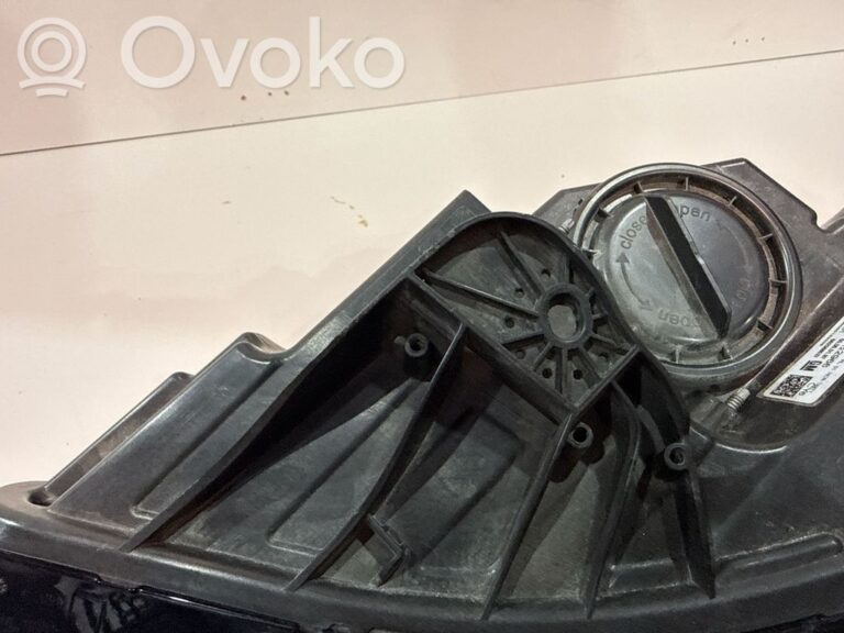 d8b9da60ea094fed8d00a56b038d5771-96cc57d8cd425d251c3c23bc5ef56564_front_fog_light