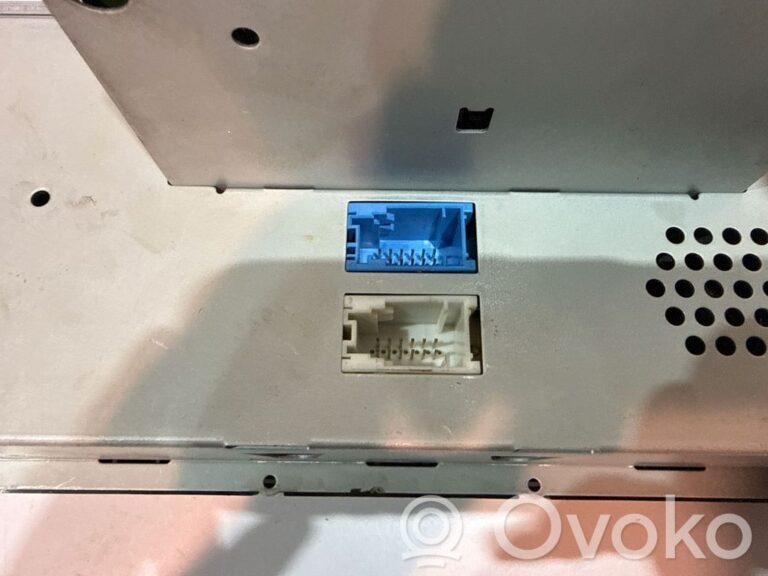de8a633d004f395b248dd3bbe49e95fb-034d793b47462ee46c0382f144075279_radio_cd_dvd_gps_head_unit