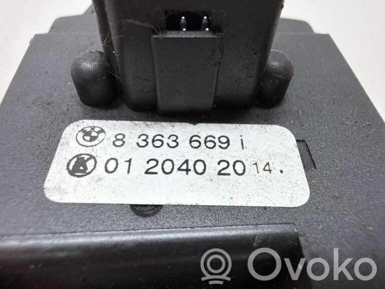 e2a1cf81ca9eaa8348fd4e2a606b65d4-7a1a38a83fb2e338263fc425be5a985a_wiper_control_stalk