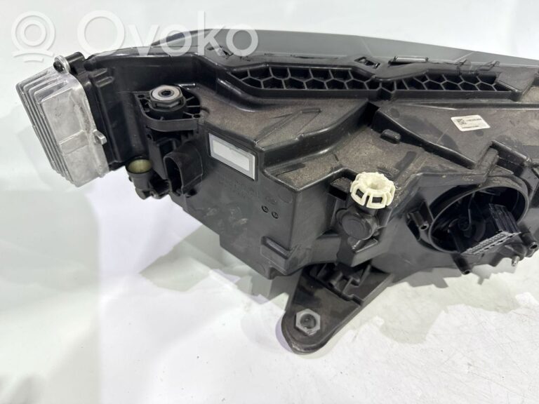 e5096e424d151a9a500557ecb0b2eb01-e83934cfa5e8fd95eb51ec18776f2b66_headlight_headlamp