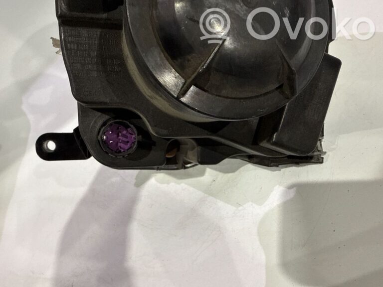 eb68641b7fa63655953df398836d7b60-d2d17336b976c4d8f2d19490263763e4_headlight_headlamp