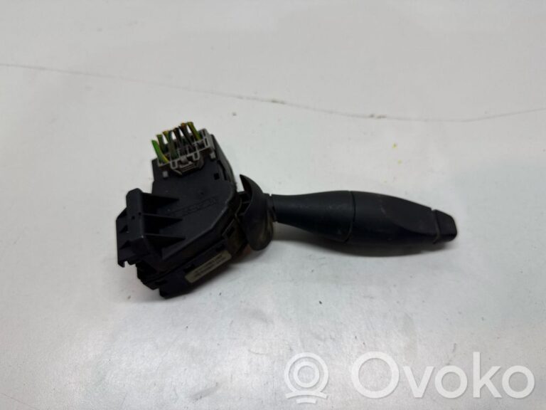 ef352e84746d5775e161b3985b67669f-1b8d3ffaa2c7ee7218787dfbf3a0c694_wiper_control_stalk