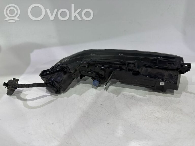 efd73876644a4e6d5dec2b255f18ffbb-ba2dcf6fd245ca9321b2f81236a02094_led_daytime_headlight